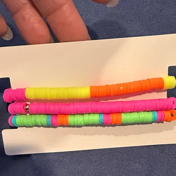 Lilly Pulitzer Pink, Green & Turquoise Beaded Bracelet Set - Picture 4 of 4